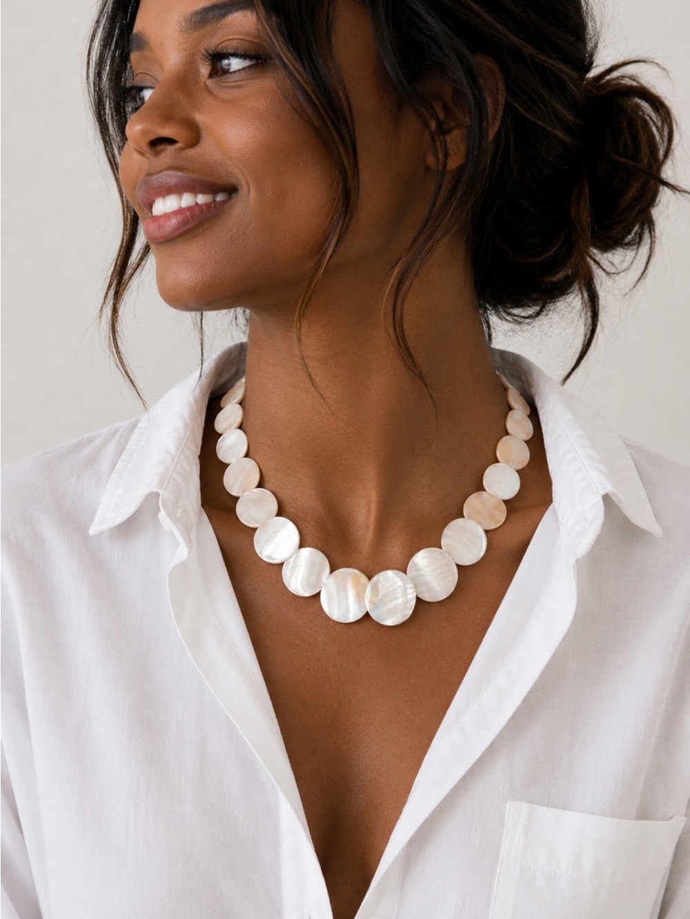 New! Coastal Classic Ivory Shell Disk Bead Necklace NWOT 3032